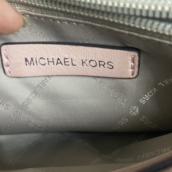 LUXURY MICHAEL KORS 💯Authentic bought it from london - Picture 9 of 9